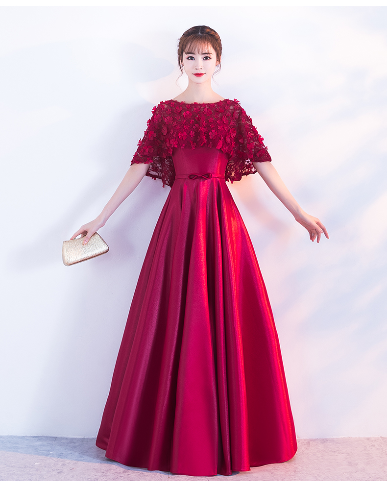 時尚匠心啟航閱讀中式禮服，紅色蕾絲花朵晚禮服