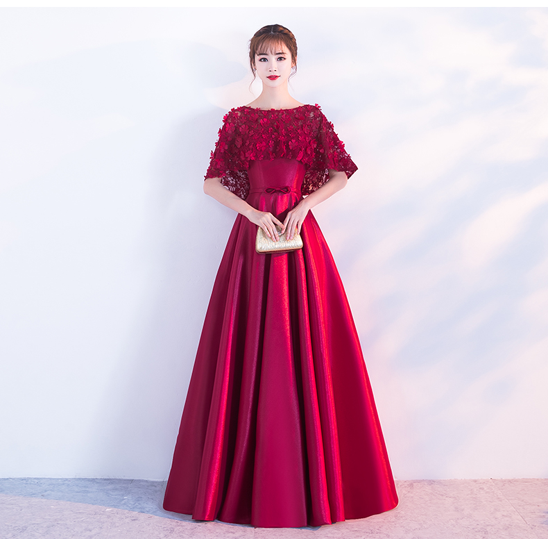時尚匠心啟航閱讀中式禮服，紅色蕾絲花朵晚禮服