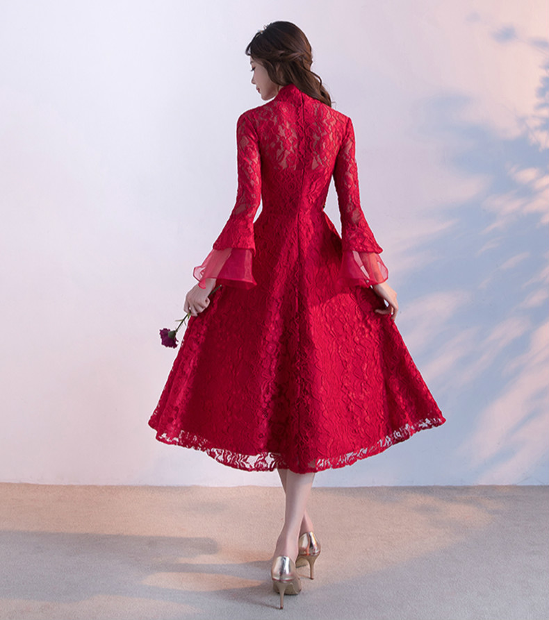 傳統(tǒng)復古印花中式禮服，紅色蕾絲新娘晚禮服