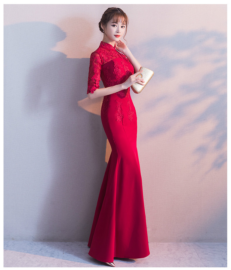 時尚匠心啟航閱讀中式禮服，紅色蕾絲花朵魚尾晚禮服