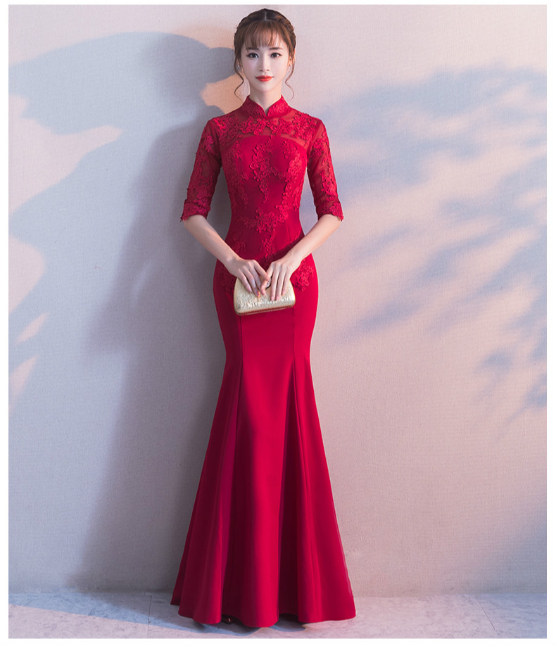 時尚匠心啟航閱讀中式禮服，紅色蕾絲花朵魚尾晚禮服