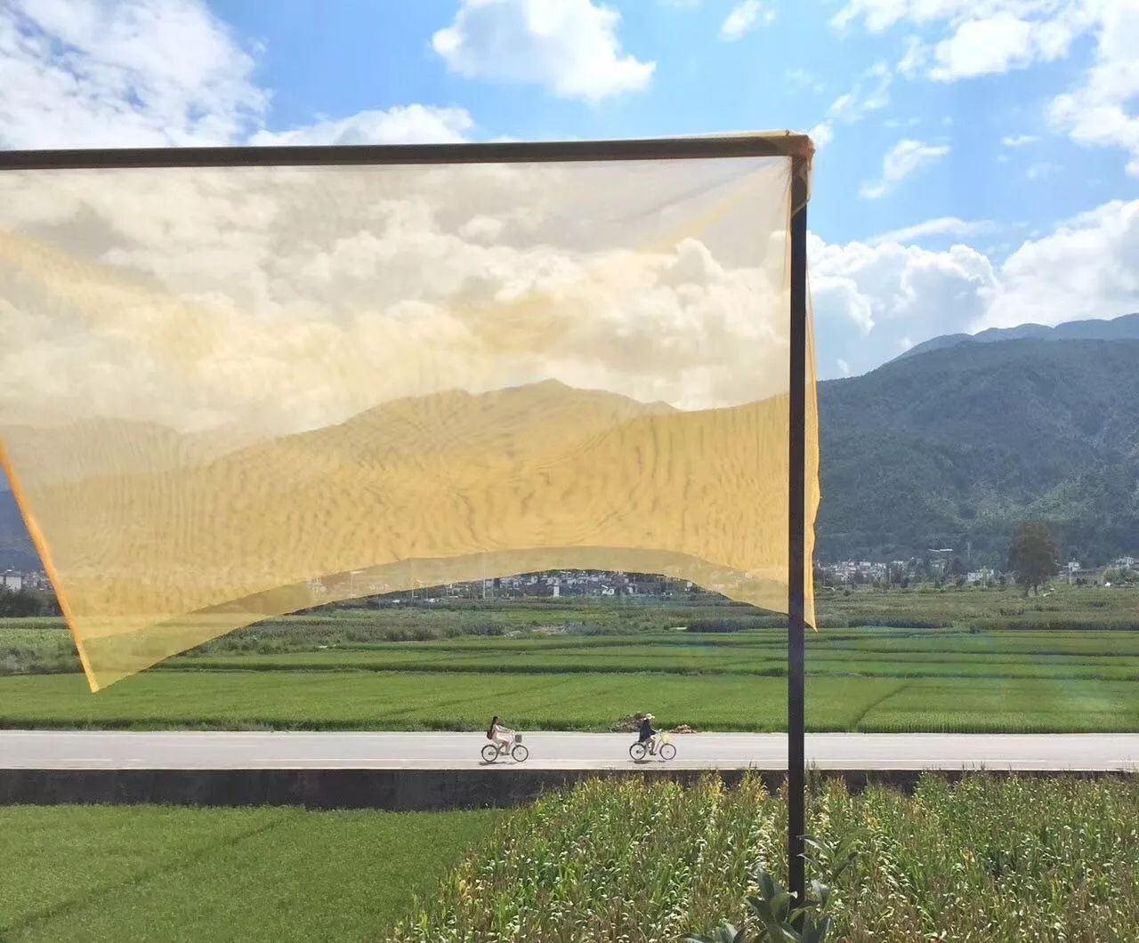 大理·依谷坐憩，在稻田里種間甜品店靜待光陰