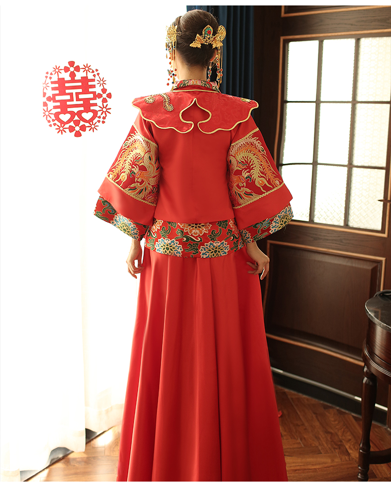 紅色中式禮服，傳統(tǒng)古典魅力新娘禮服