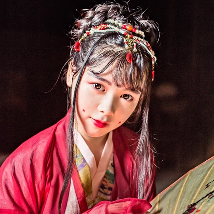 紅衣女子妖艷頭像，唯美古風女子真人頭像