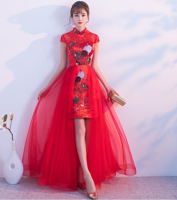 匠心啟航閱讀紅色蕾絲中式禮服，時(shí)尚古典仙鶴晚禮服