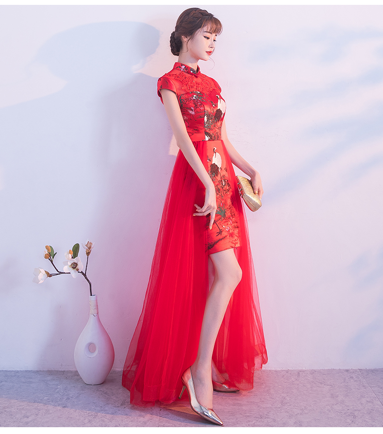 匠心啟航閱讀紅色蕾絲中式禮服，時(shí)尚古典仙鶴晚禮服