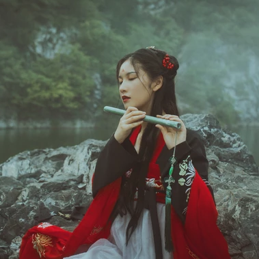 紅妝帶傘古風頭像，唯美古風真人女子頭像