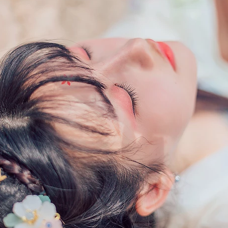 飄逸帶團扇小清新頭像，唯美古風女子真人頭像