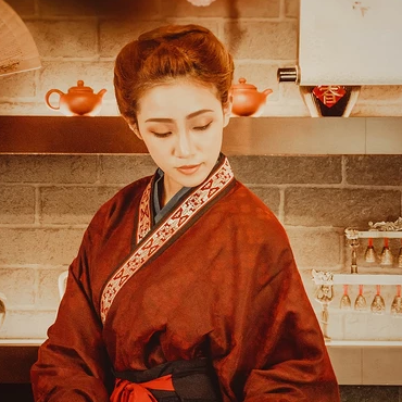 畫情唯美頭像，唯美古風(fēng)女子真人頭像