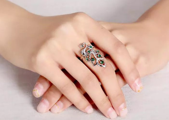 百鳥(niǎo)之王復(fù)古孔雀開(kāi)口戒指首飾