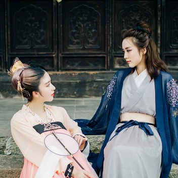 竹林山寺閨蜜古風(fēng)頭像，唯美古風(fēng)女子真人頭像