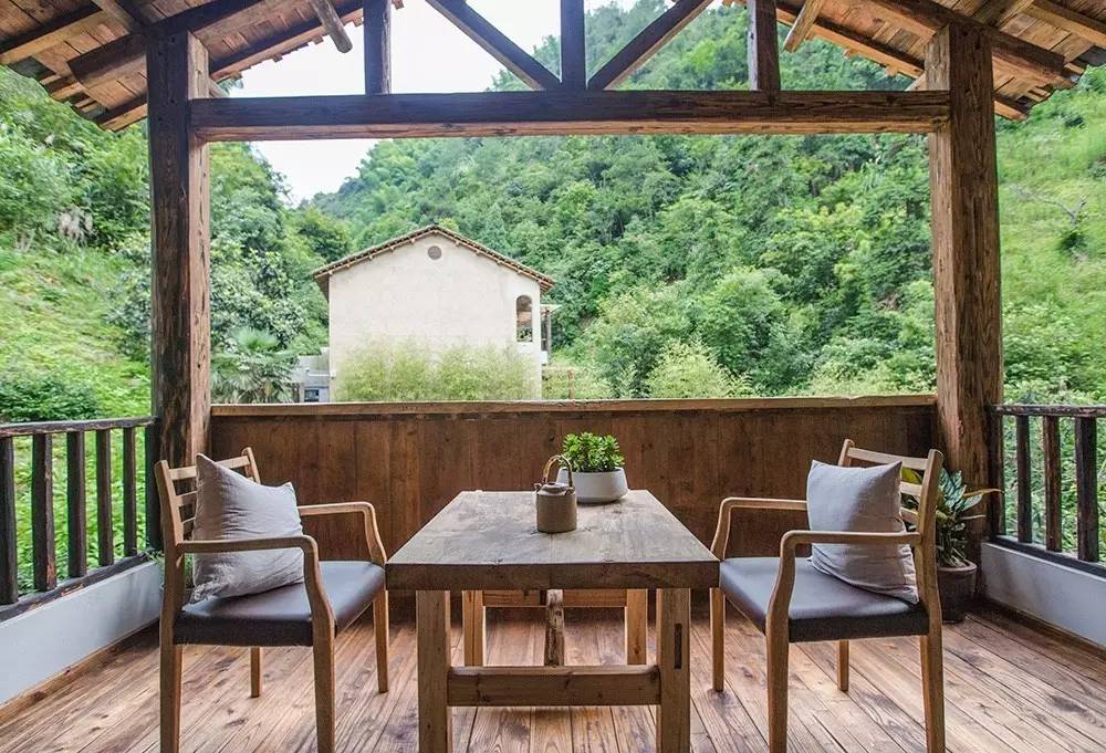 雪坑村·美客愛途，愛上美麗的客居地和旅途故事