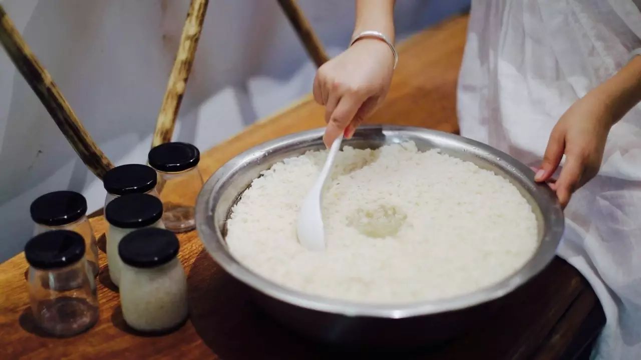 雪坑村·美客愛途，愛上美麗的客居地和旅途故事