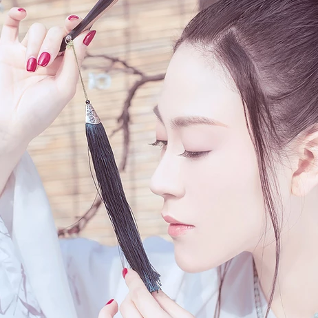 白衣冷艷女子頭像，唯美古風真人頭像