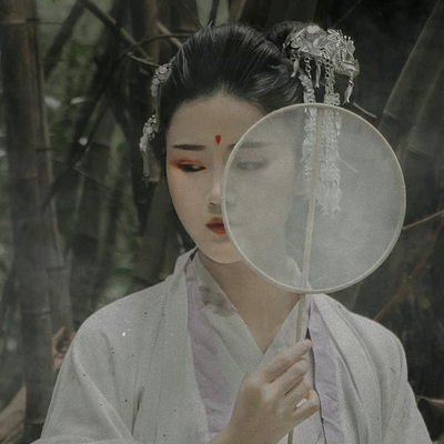 白衣素紗女子頭像像，唯美古風(fēng)女子真人頭像