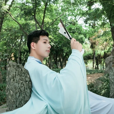 文藝青年男生頭像，唯美古風(fēng)男生頭像