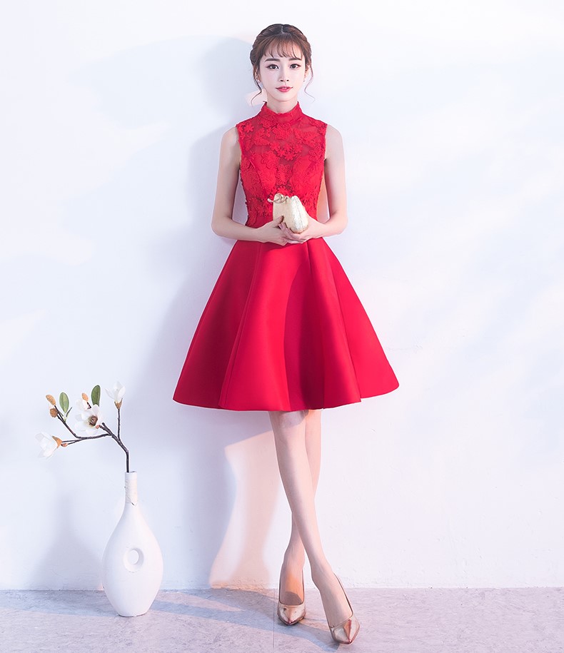 時(shí)尚無袖中式禮服，蕾絲繡花短款晚禮服