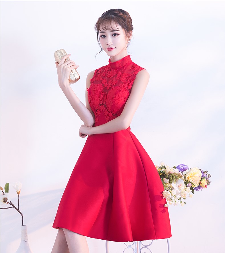 時(shí)尚無袖中式禮服，蕾絲繡花短款晚禮服
