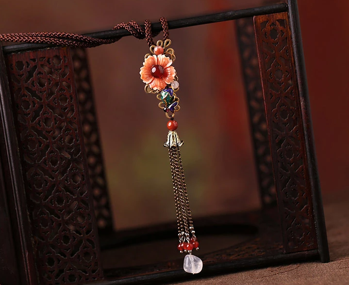 復(fù)古立體花朵毛衣鏈，民族風(fēng)項(xiàng)鏈?zhǔn)罪? src="/yuedu/d/file/bigpic/190404/04/13-1G023102058.png" style="height: 578px; width: 750px;" / data-ARCP="tbhO6e"><br / data-xokI="p1rwWn">
	<img alt=