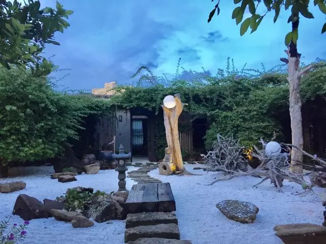 慢點(diǎn)藝術(shù)民宿，世間所有努力都是為了慢點(diǎn)