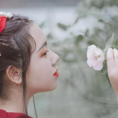 紅衣少女頭像，唯美古風(fēng)女子真人頭像