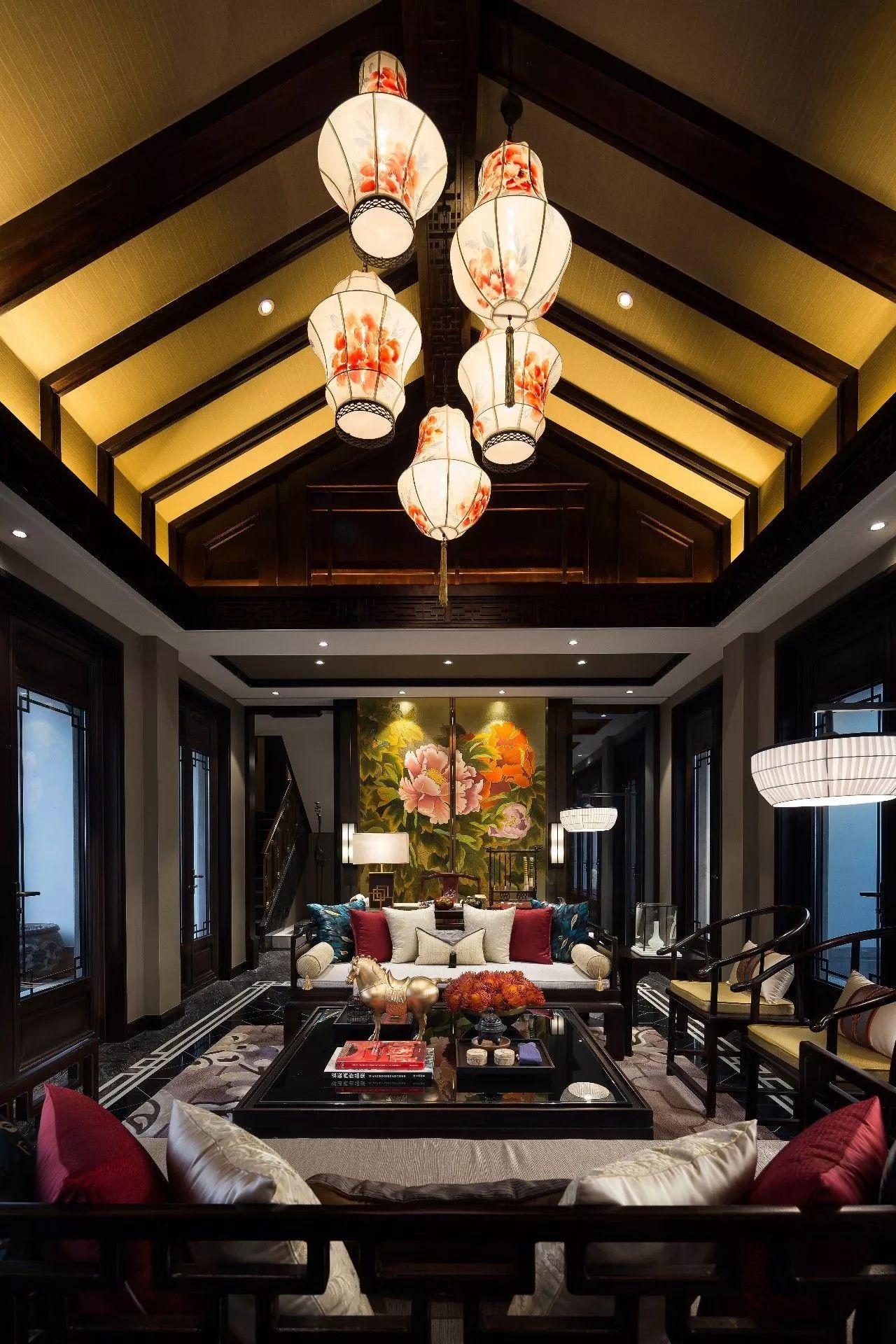 詩意匠心啟航閱讀元素的中式大宅裝修設(shè)計