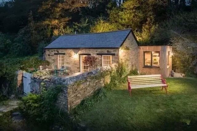 驚呆了，雞窩豬舍馬廄牛棚羊圈變民宿!