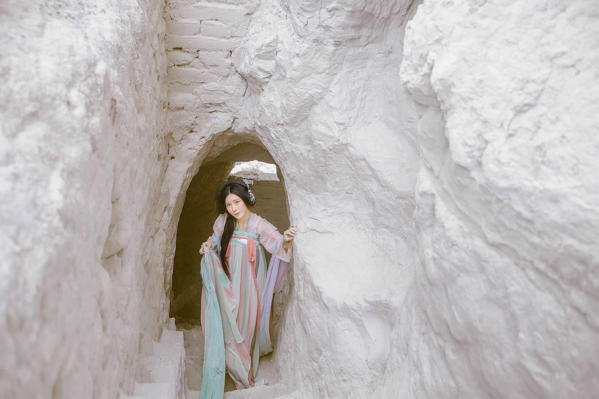 古風(fēng)雪山孤寂·古裝人像攝影