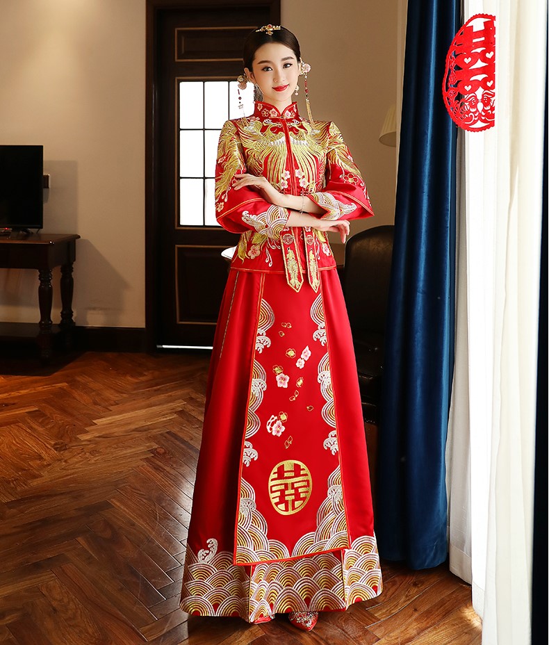古典獨(dú)特刺繡新娘禮服，結(jié)婚中式禮服
