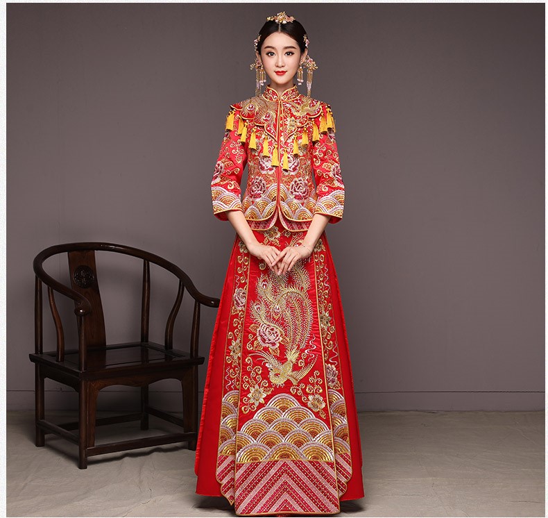 典雅韻味中式禮服，精致新娘結(jié)婚禮服