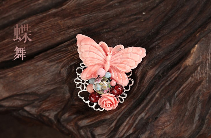 蝶舞匠心啟航閱讀古典胸針，古風(fēng)毛衣胸花