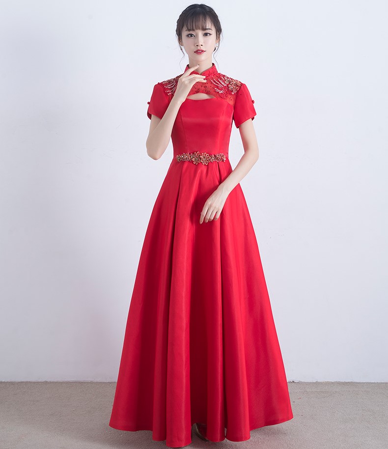 復古立領中式禮服，匠心啟航閱讀晚禮服