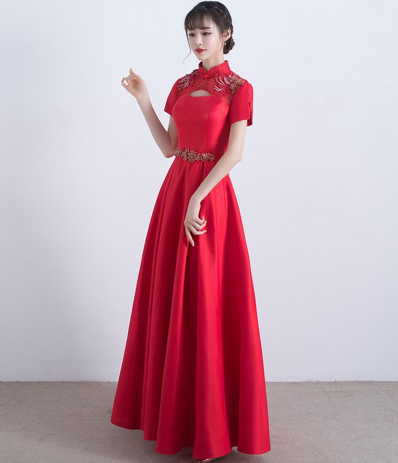 復古立領中式禮服，匠心啟航閱讀晚禮服