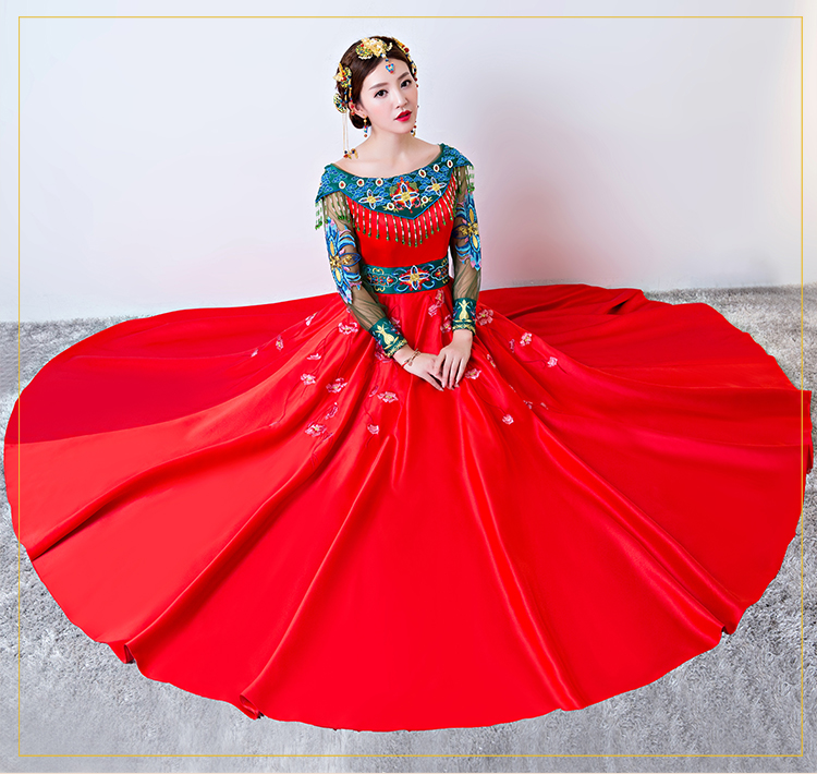 時(shí)尚一字肩中式禮服，復(fù)古匠心啟航閱讀新娘禮服