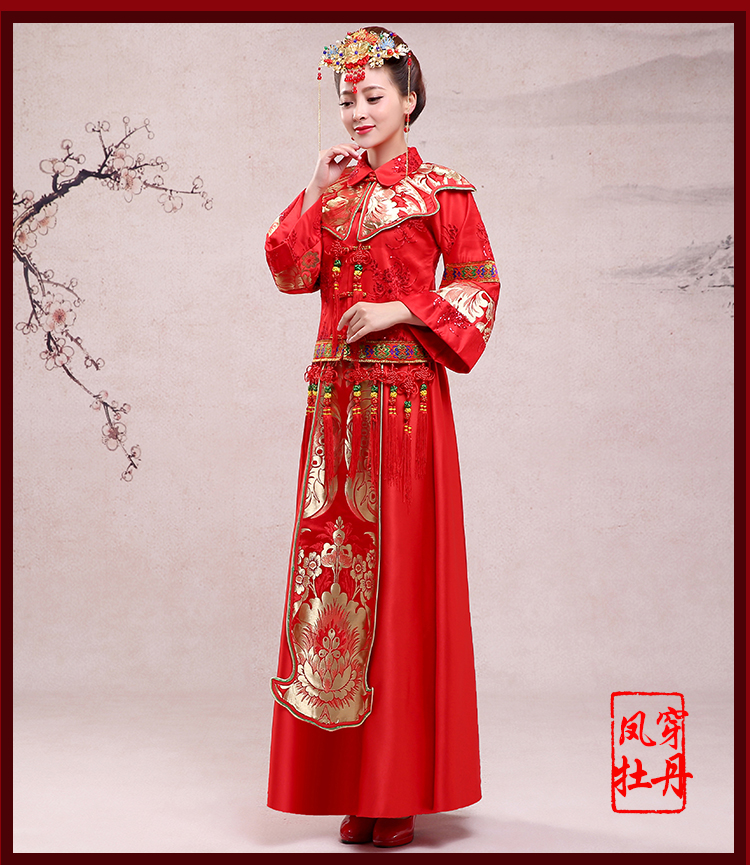 中國傳統(tǒng)式新娘禮服，鳳冠霞帔中式禮服