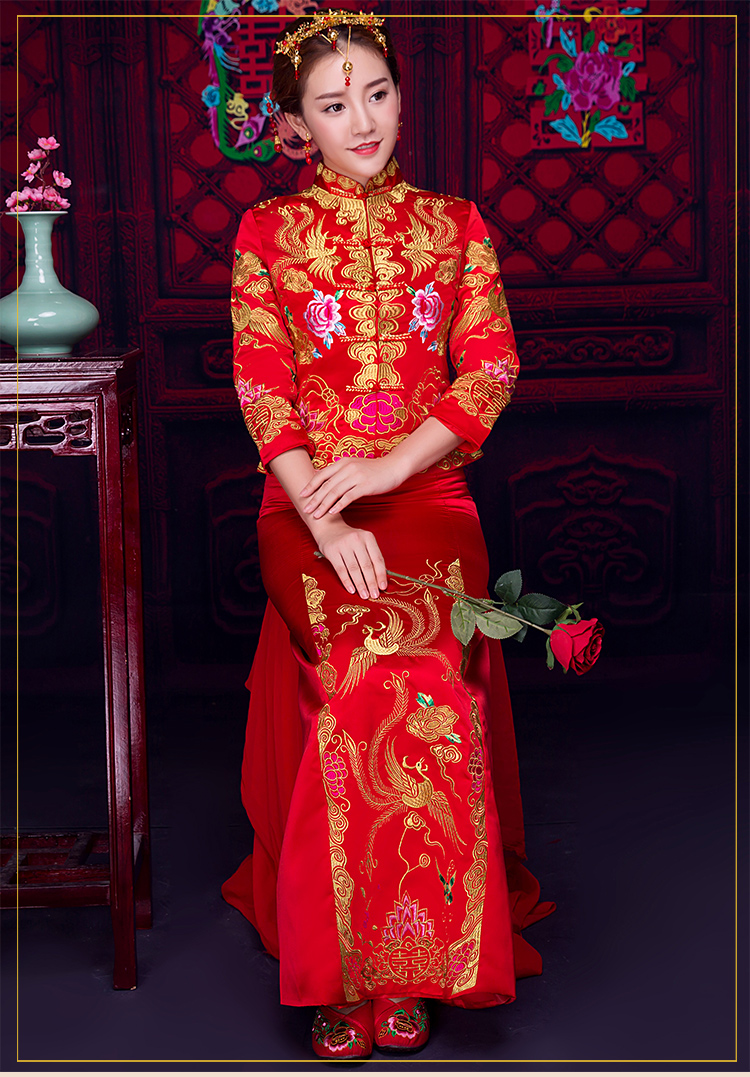 儒雅裙擺新娘禮服，魅力時(shí)尚中式禮服