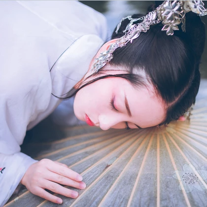 清秀女生頭像，唯美古風(fēng)真人頭像