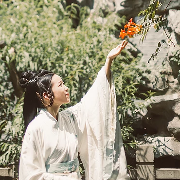 優(yōu)雅白衣女子頭像，唯美古風(fēng)真人頭像