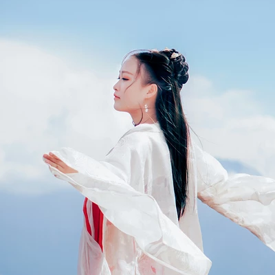 海邊飄逸女子頭像，唯美古風(fēng)真人頭像