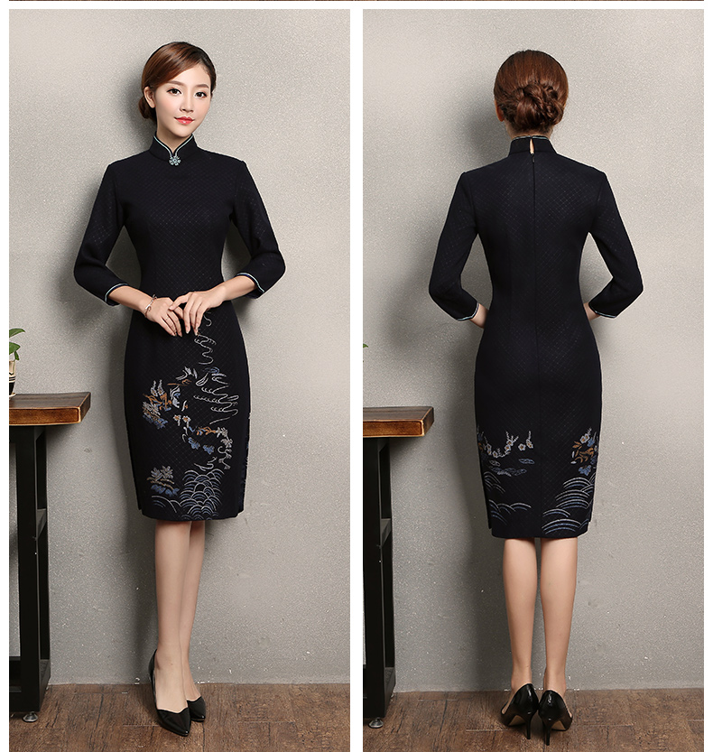 深色繡花縹緲旗袍，復古風旗袍裙