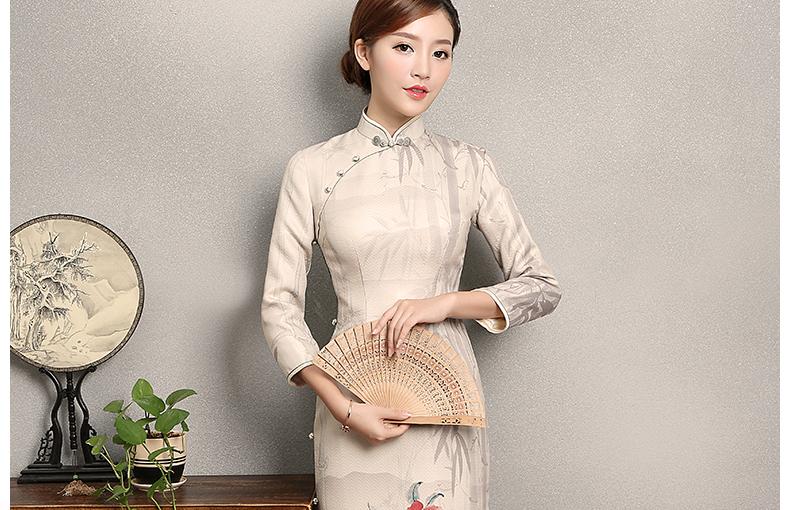 水墨山水印花染旗袍，復(fù)古匠心啟航閱讀旗袍裙