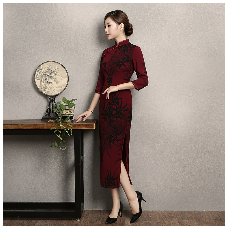 暗紅色竹香旗袍，古典中袖旗袍裙