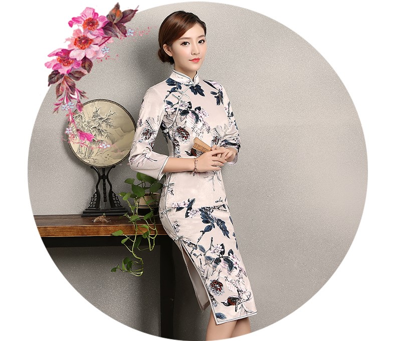 淺色草木印花旗袍，素雅中袖旗袍裙