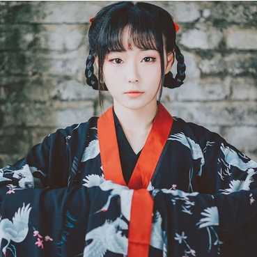 俏皮可愛(ài)漢服女子頭像，唯美古風(fēng)真人頭像