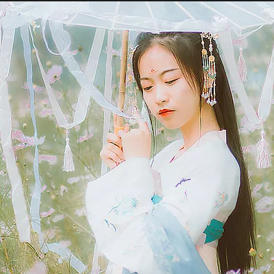 漢服女子帶傘頭像，唯美古風真人頭像