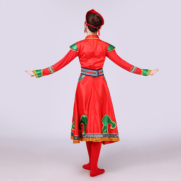 紅色大裙擺蒙古族服飾，少數(shù)民族服裝