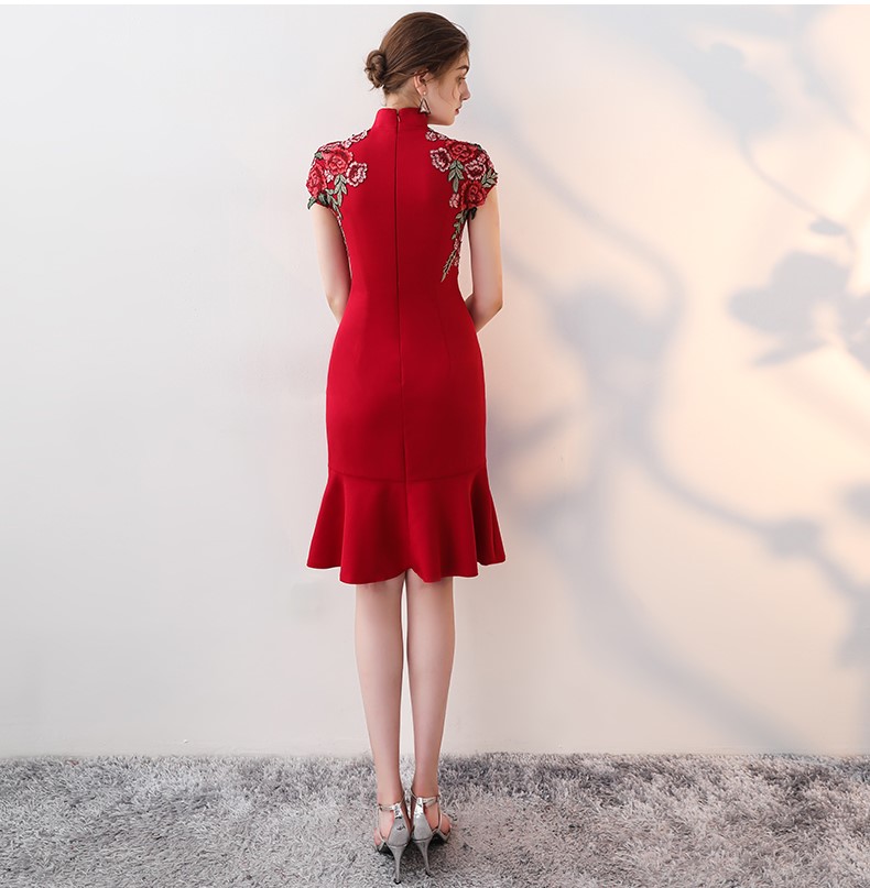 蕾絲花朵中式禮服，性感魚尾晚禮服