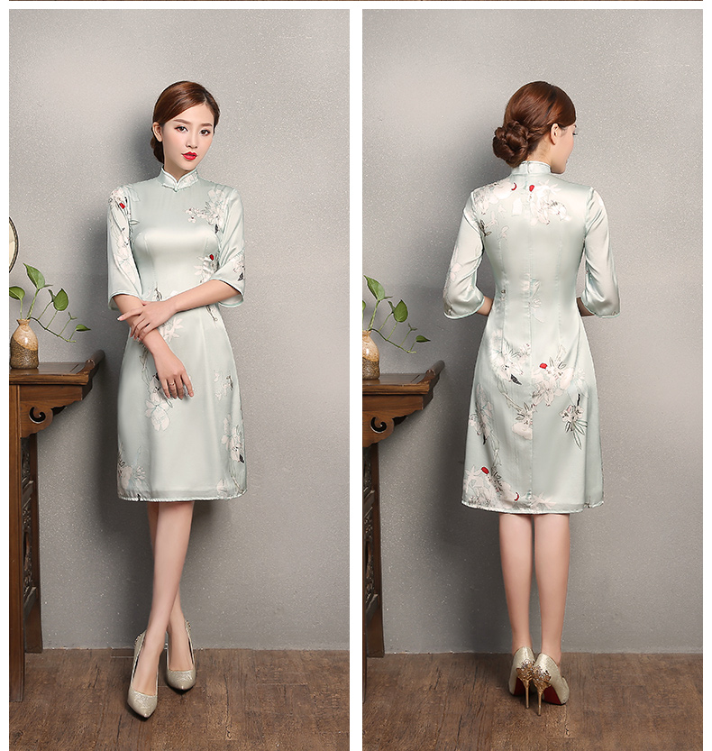 淡綠色青香印花旗袍，真絲中袖旗袍裙