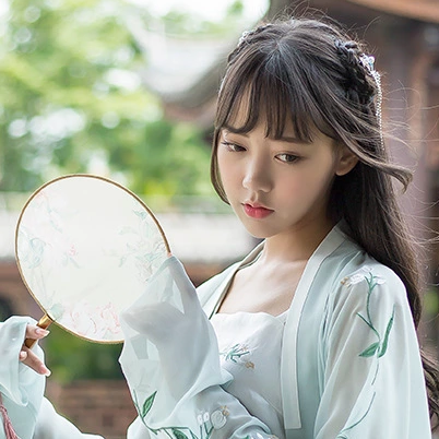 杜若花枝帶和團扇傘女生頭像，唯美古風頭像
