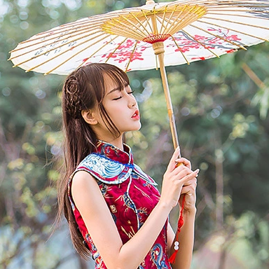 紅衣帶傘女生頭像，唯美古風真人頭像